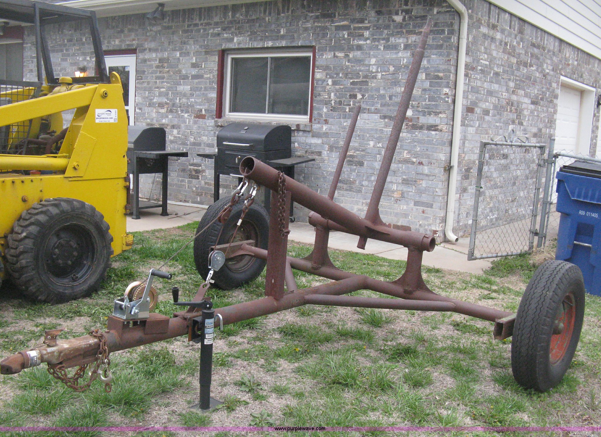 Shop built bale buggy in Goddard, KS Item E3388 sold Purple Wave