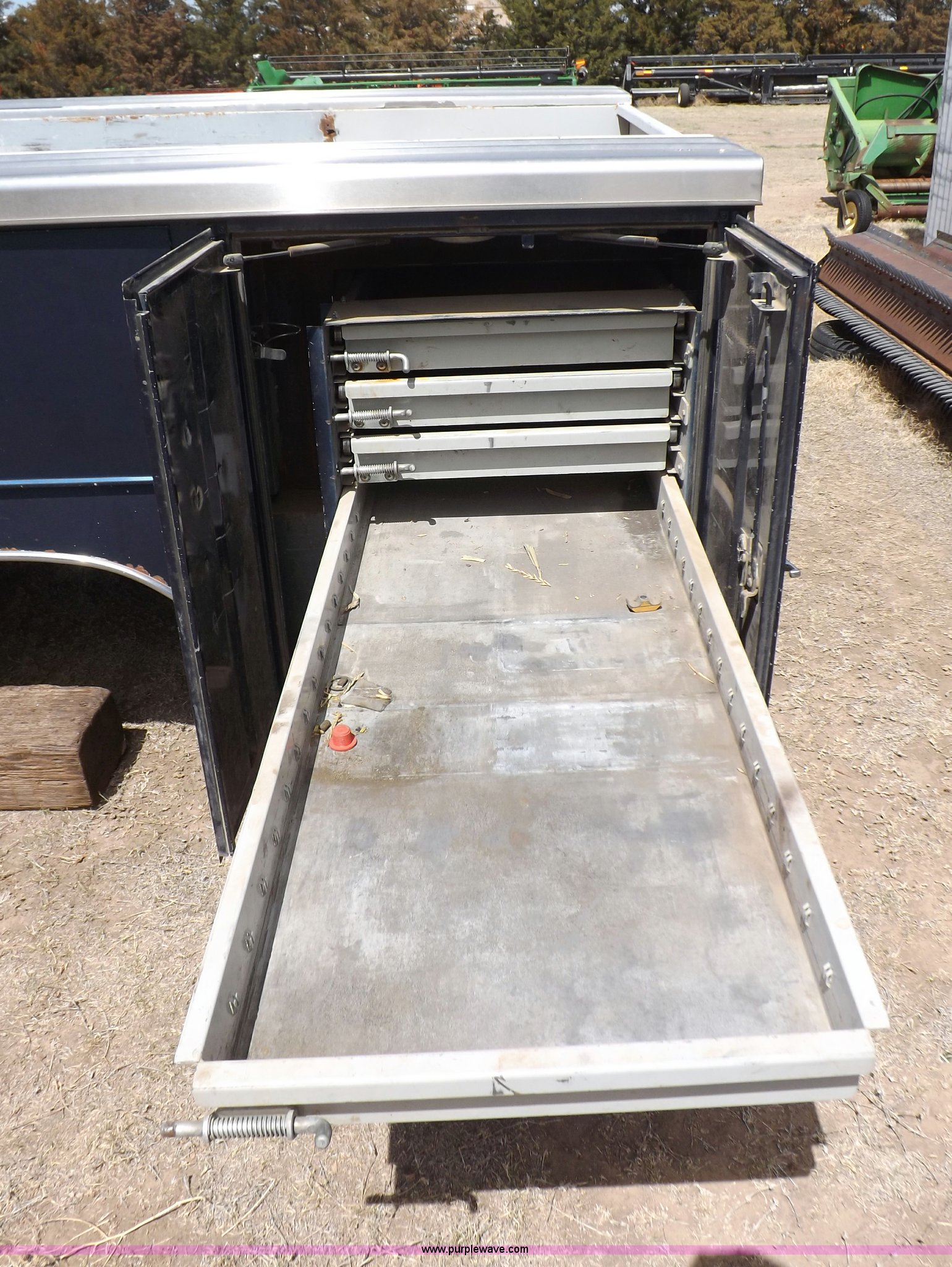 Harbor utility truck bed in Ulysses, KS Item F8746 sold Purple Wave