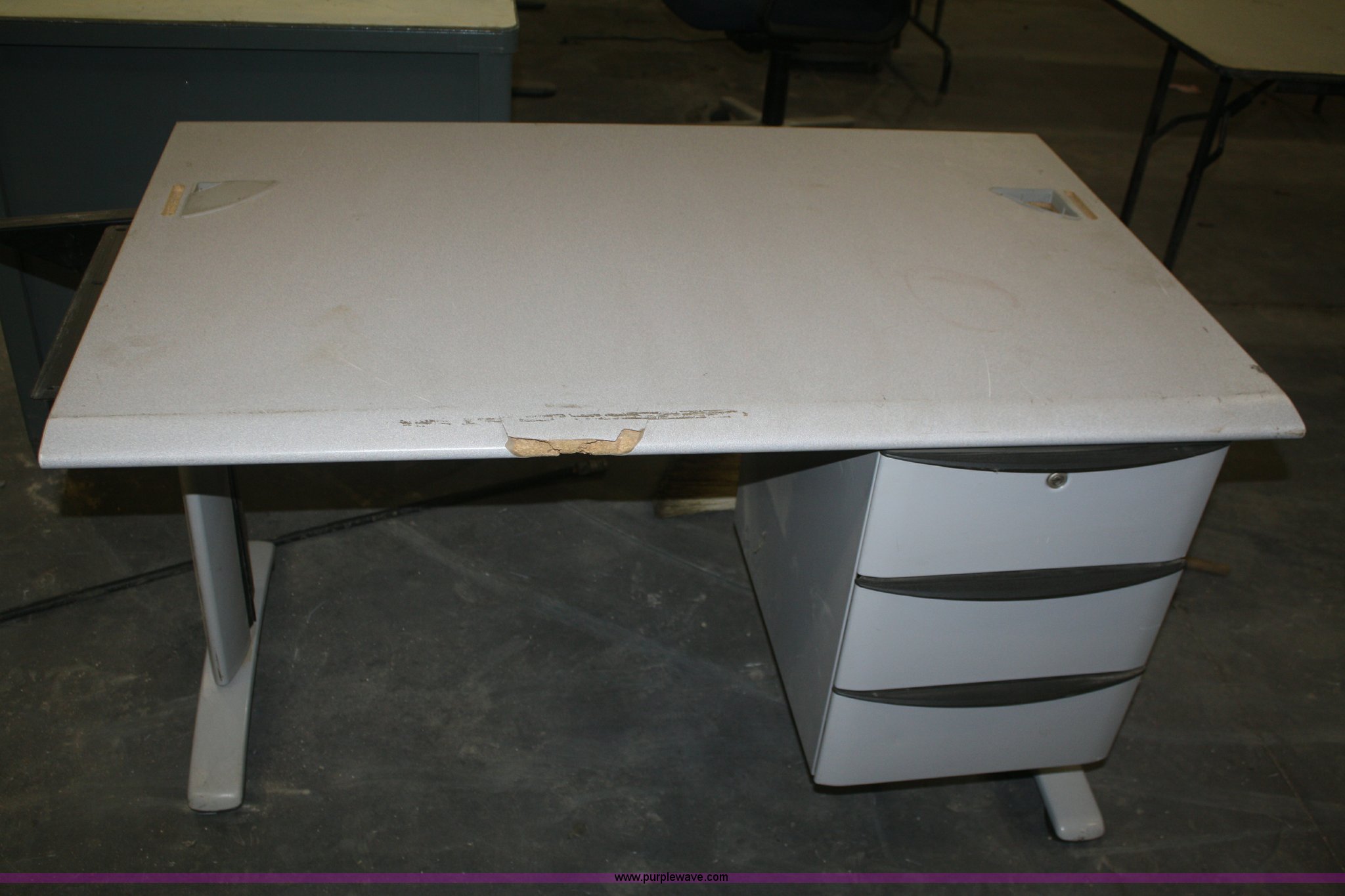 Assorted office equipment in Lawrence, KS Item V9664 sold Purple Wave