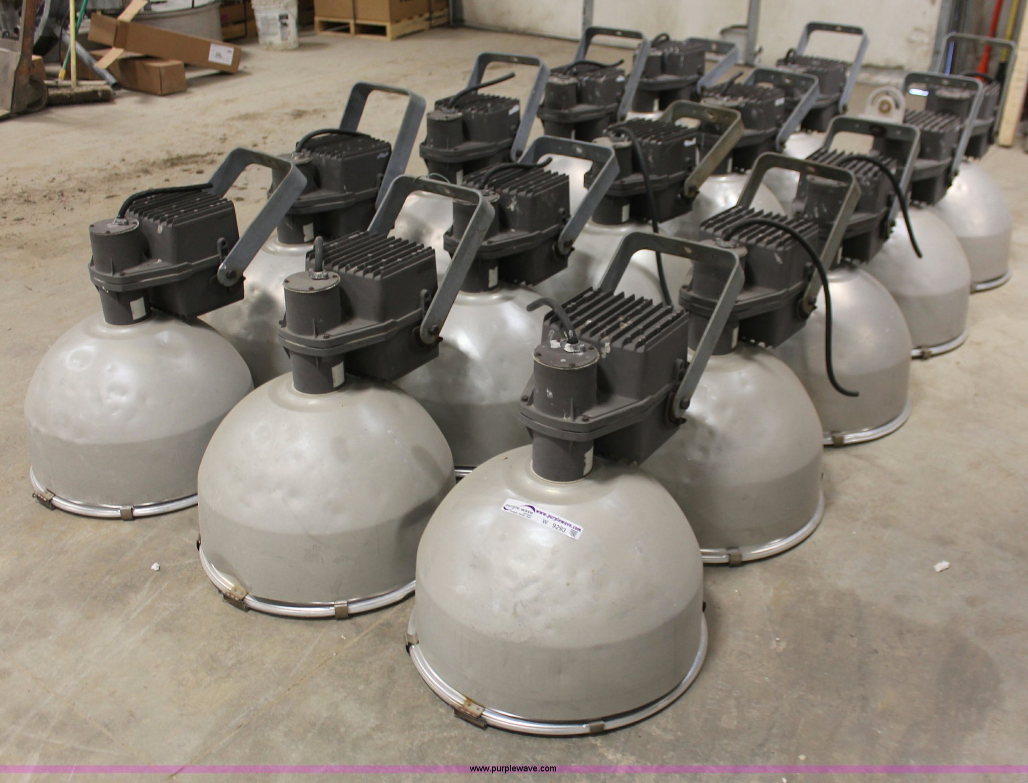 (15) General Electric industrial light and ballast assemblies in