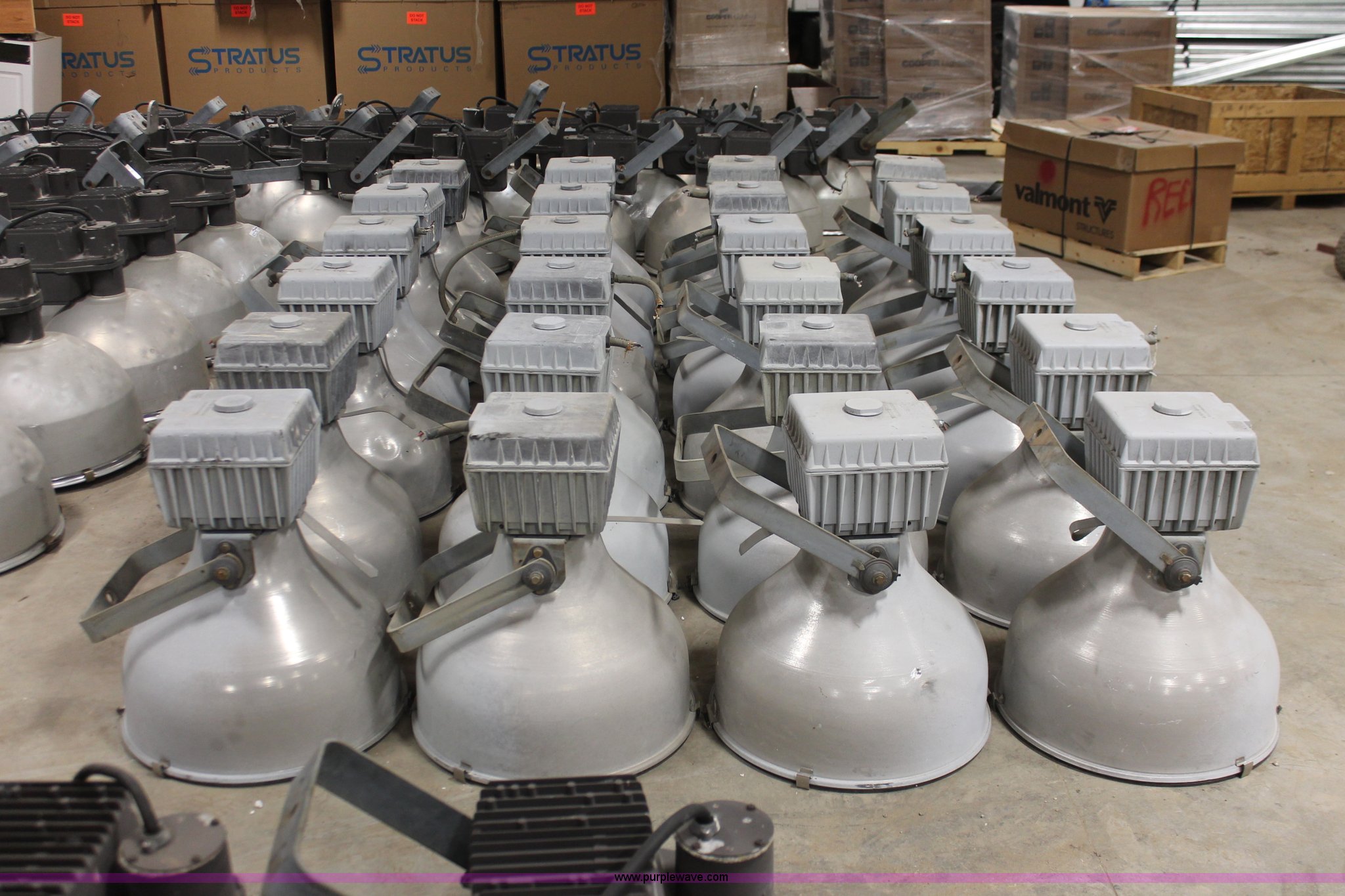 (24) General Electric industrial light and ballast assemblies in