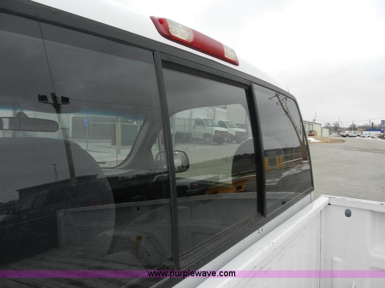 image for item A3950 2000 Chevrolet Silverado 1500 LS pickup truck