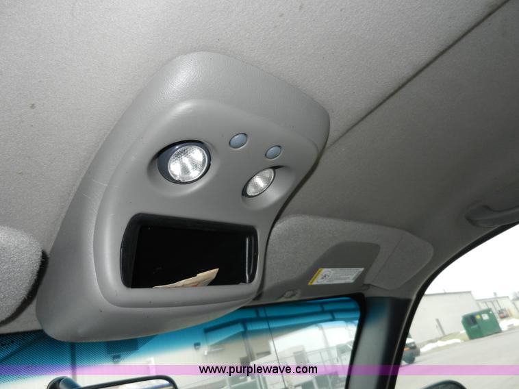 image for item A3950 2000 Chevrolet Silverado 1500 LS pickup truck