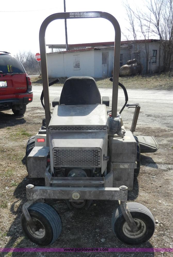 image for item A3960 Grasshopper 729 ZTR lawn mower