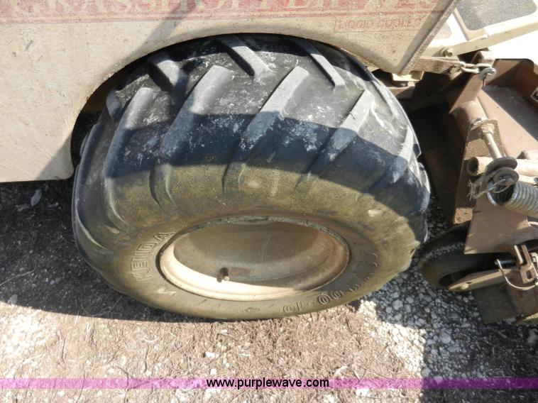 image for item A3960 Grasshopper 729 ZTR lawn mower