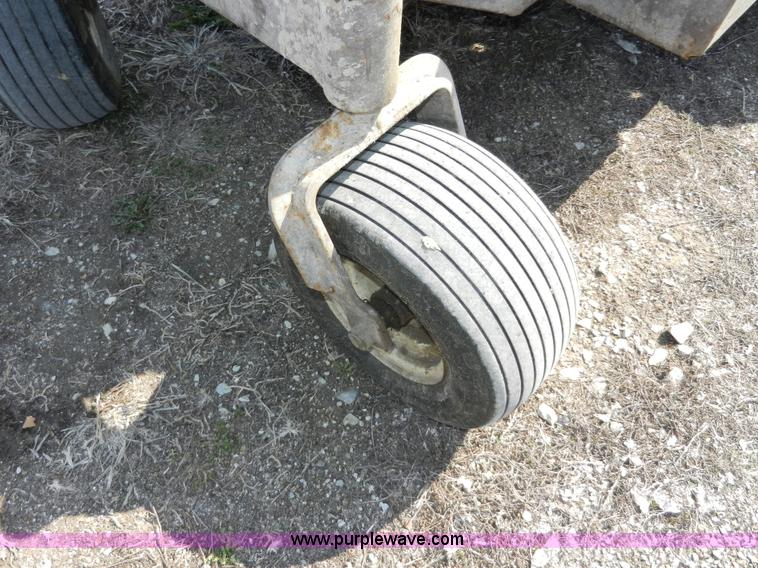 image for item A3960 Grasshopper 729 ZTR lawn mower