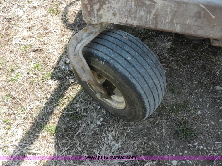 image for item A3960 Grasshopper 729 ZTR lawn mower