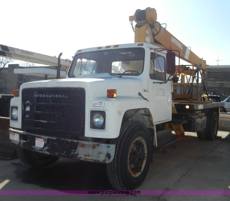 image for item A5003 1979 International 1824 telescopic crane truck