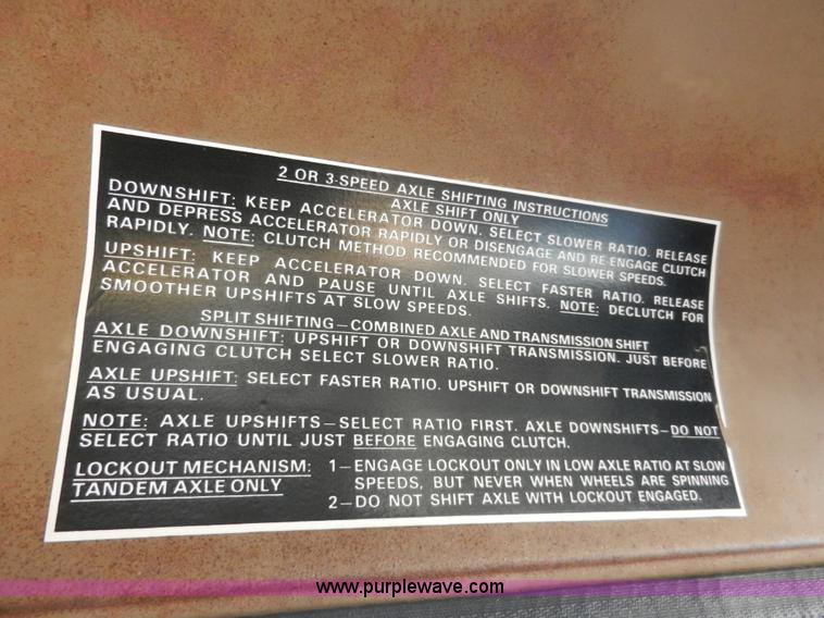 image for item A5003 1979 International 1824 telescopic crane truck