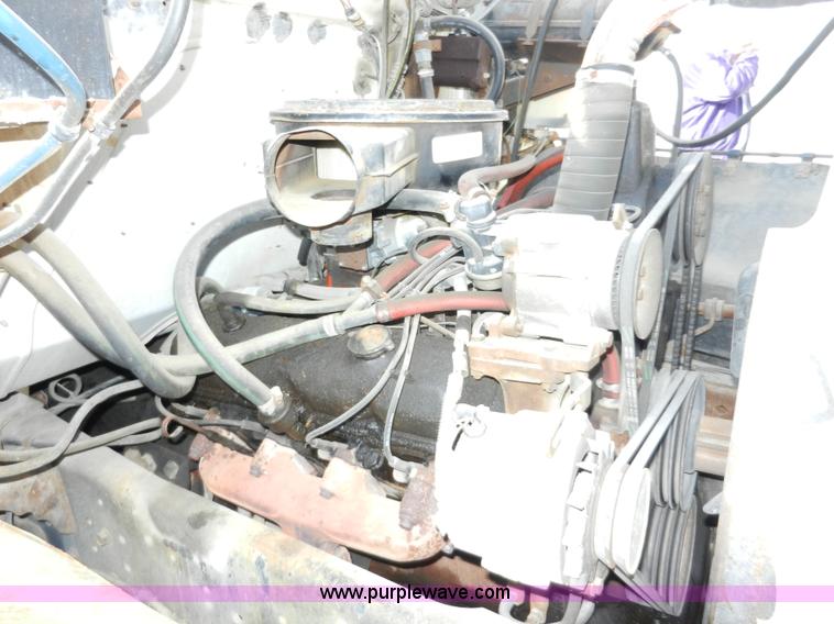 image for item A5003 1979 International 1824 telescopic crane truck