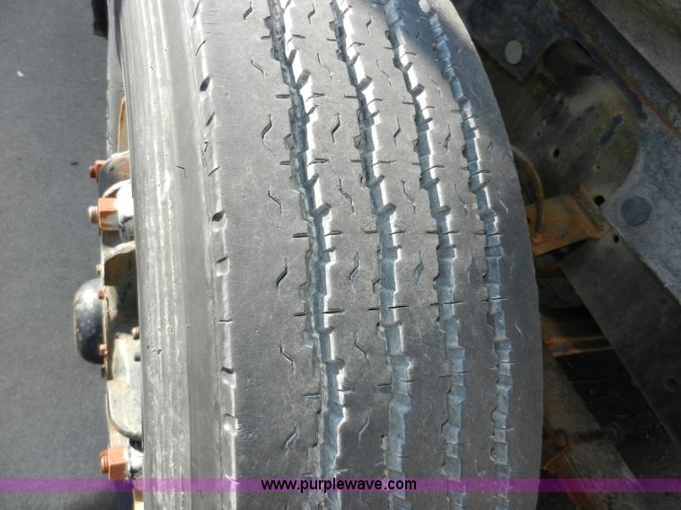 image for item A5003 1979 International 1824 telescopic crane truck