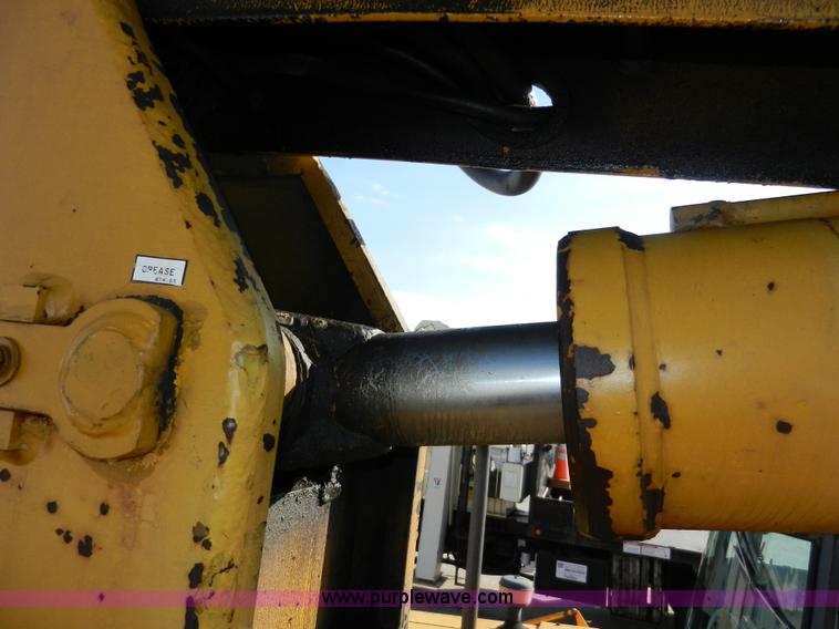 image for item A5003 1979 International 1824 telescopic crane truck