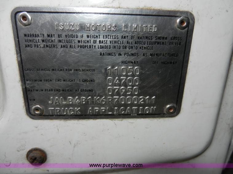 image for item A5005 1994 Isuzu box truck