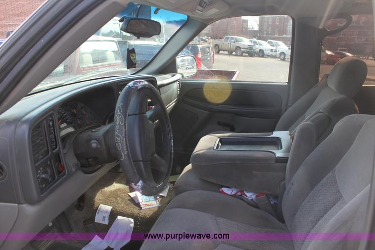 image for item AA9064 2003 Chevrolet Tahoe SUV