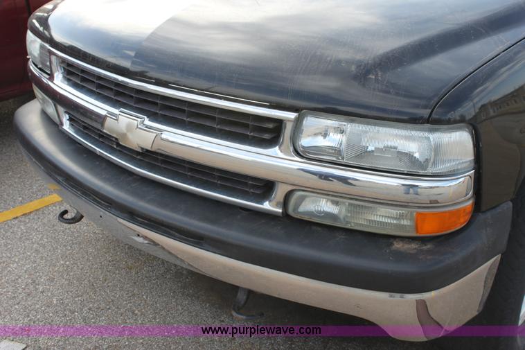 image for item AA9064 2003 Chevrolet Tahoe SUV