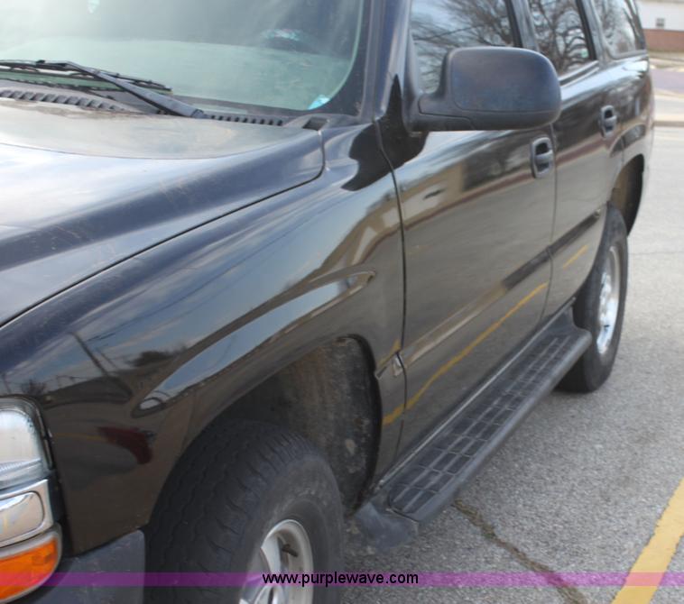 image for item AA9064 2003 Chevrolet Tahoe SUV