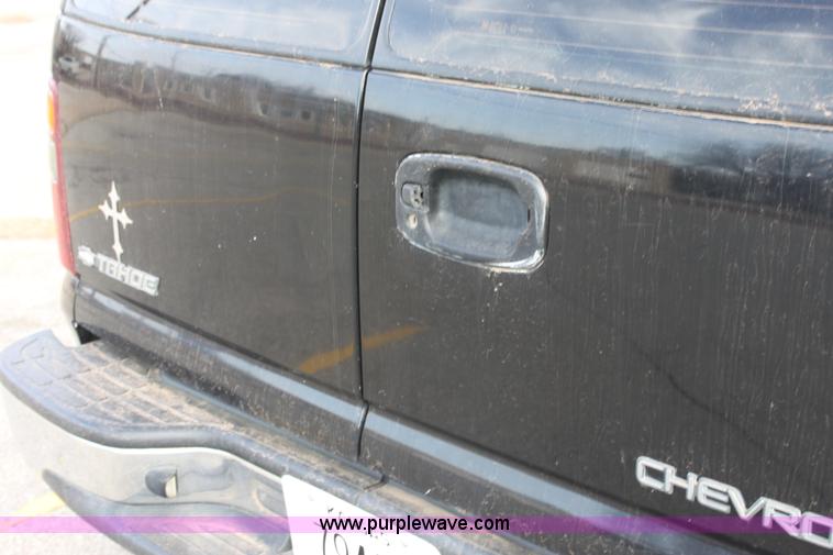 image for item AA9064 2003 Chevrolet Tahoe SUV