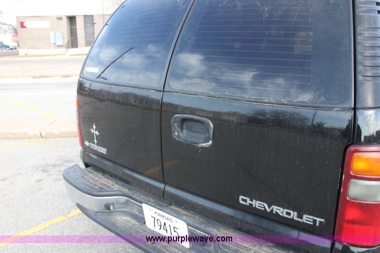 image for item AA9064 2003 Chevrolet Tahoe SUV
