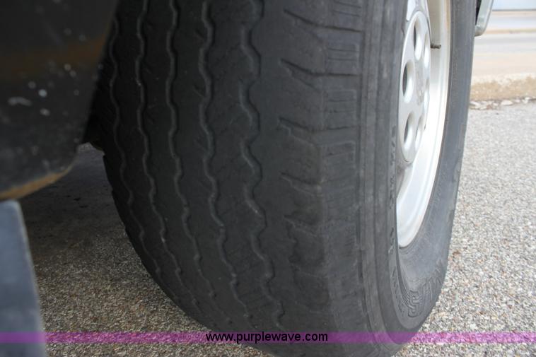 image for item AA9064 2003 Chevrolet Tahoe SUV