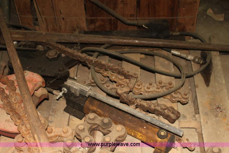 image for item AA9069 (3) sets of cast iron pipe snapping tools