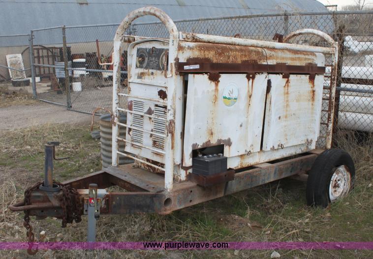 image for item AA9072 Lincoln Electric SAE300 arc welder