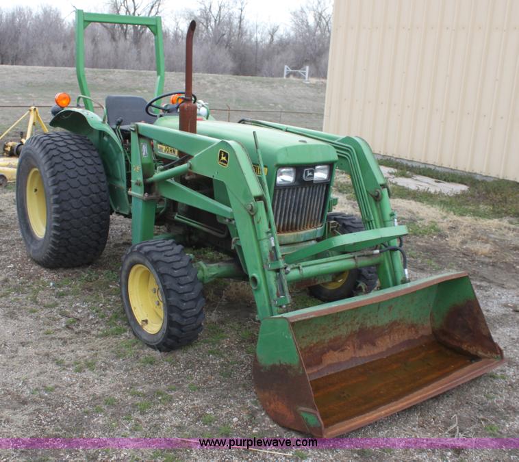 image for item AA9074 John Deere 950 MFWD tractor
