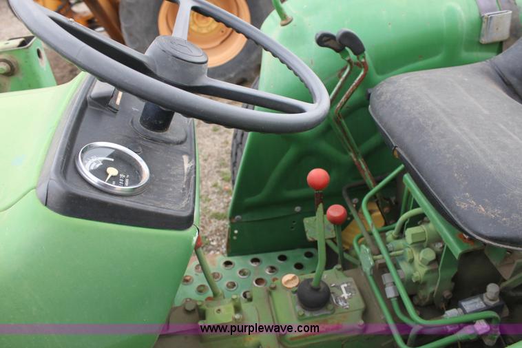image for item AA9074 John Deere 950 MFWD tractor