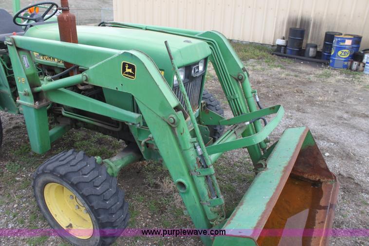 image for item AA9074 John Deere 950 MFWD tractor