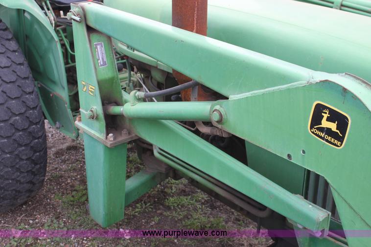 image for item AA9074 John Deere 950 MFWD tractor