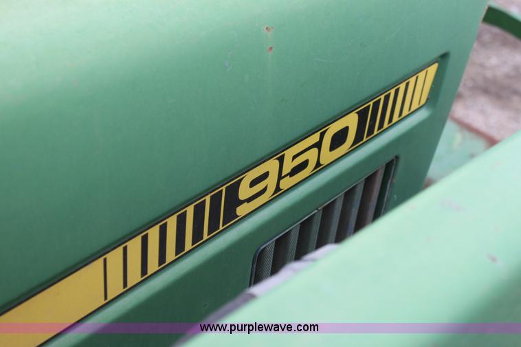 image for item AA9074 John Deere 950 MFWD tractor