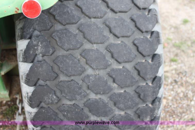 image for item AA9074 John Deere 950 MFWD tractor