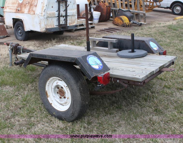 image for item AA9076 4' x 6' single axle trailer