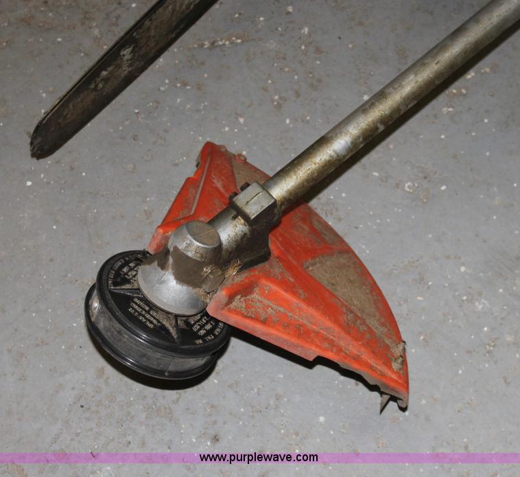 image for item AA9078 Assorted lawn equipment
