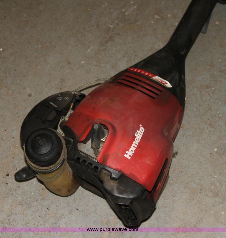 image for item AA9078 Assorted lawn equipment