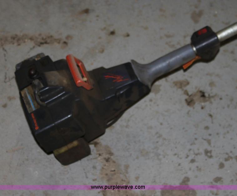 image for item AA9078 Assorted lawn equipment