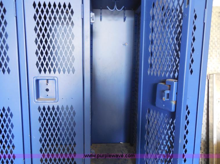 image for item AD9412 Stacked locker sections