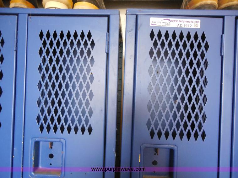 image for item AD9412 Stacked locker sections