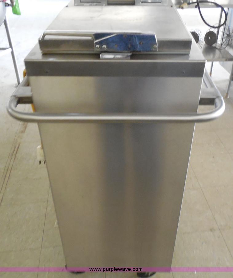 image for item AD9458 Servco 1133-W commercial dish washer