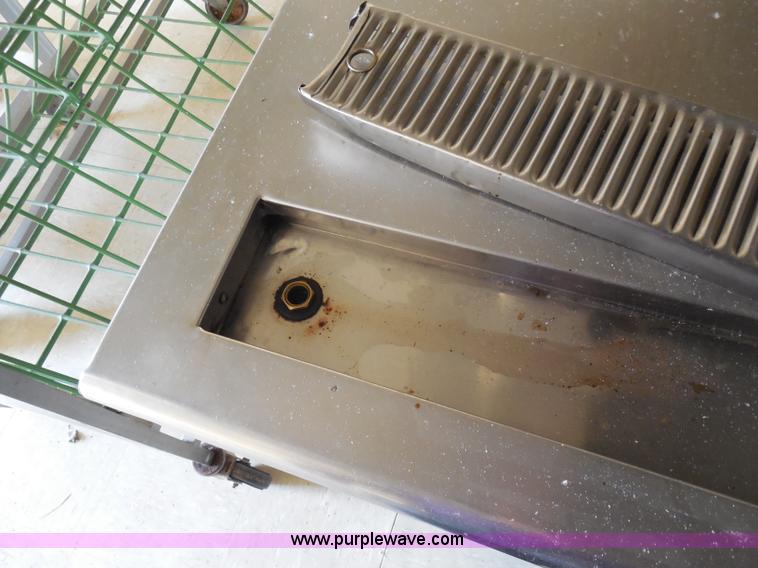 image for item AD9465 Metal kitchen counter