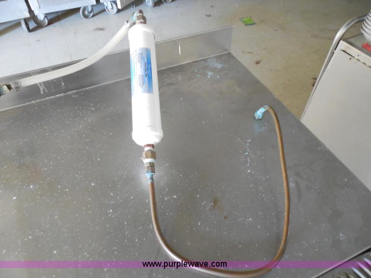 image for item AD9465 Metal kitchen counter