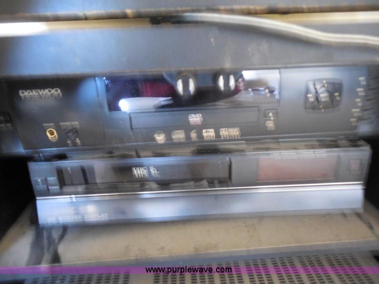 image for item AD9475 (3) televisions