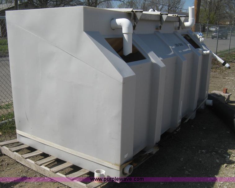 image for item AG9818 Varitech Industries brine mixer tank