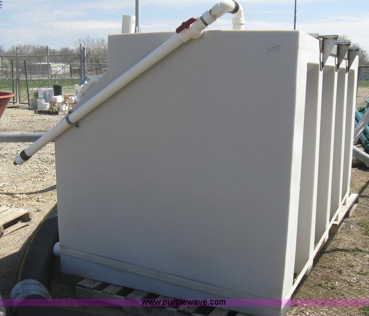 image for item AG9818 Varitech Industries brine mixer tank