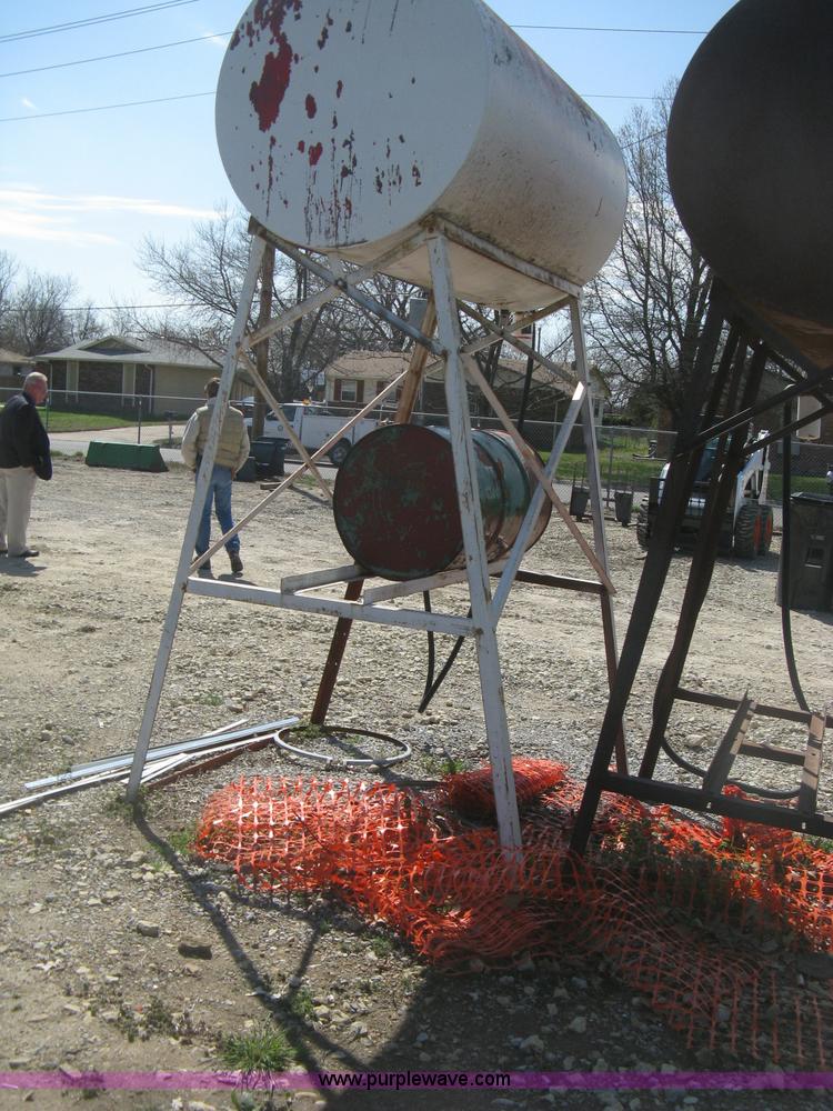 image for item AG9819 Gravity flow fuel tank