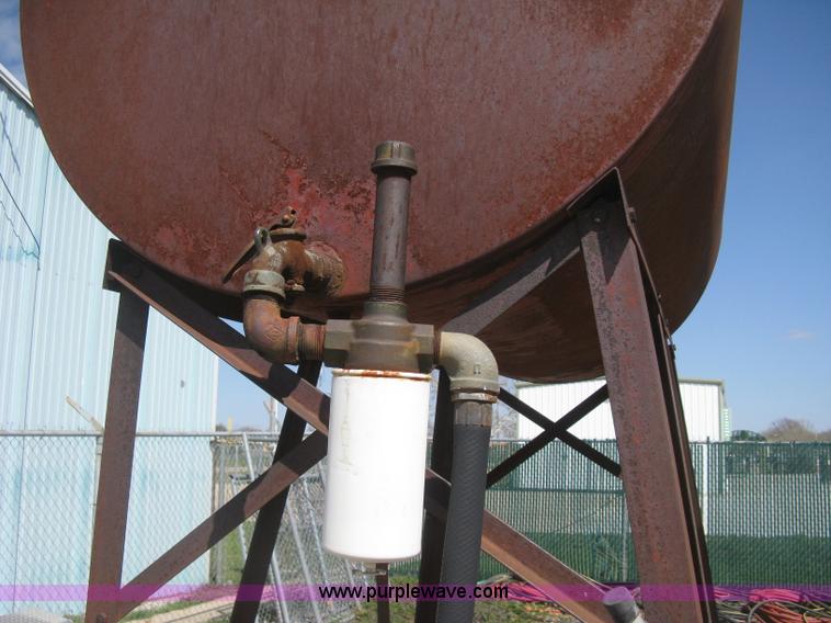 image for item AG9820 Gravity flow fuel tank