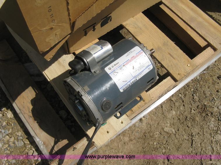 image for item AG9826 Commercial lighting supplies