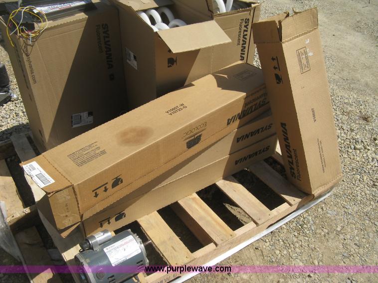 image for item AG9826 Commercial lighting supplies