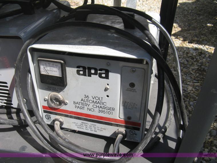 image for item AG9827 Advance 28LX floor scrubbers