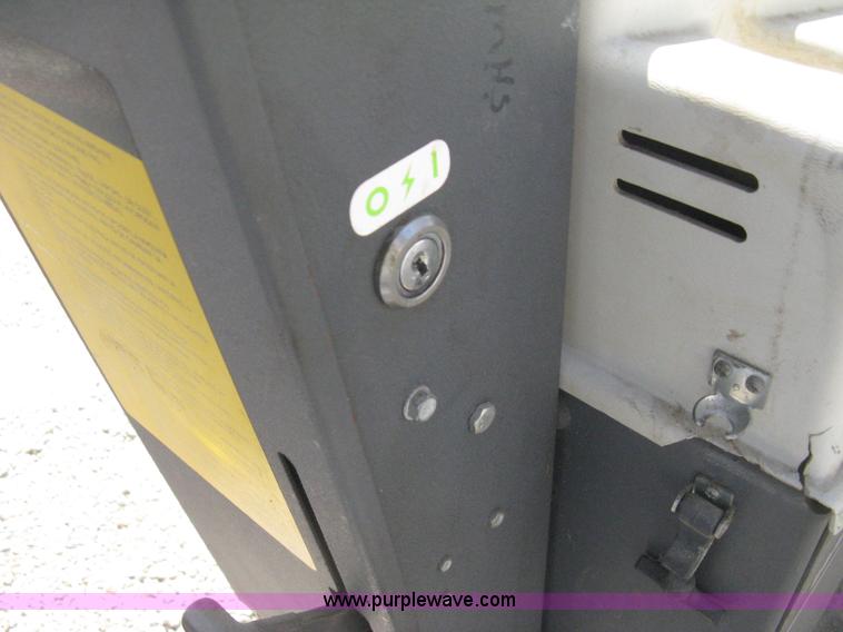 image for item AG9829 (2) Advance Whirlamatic VS20 floor buffers