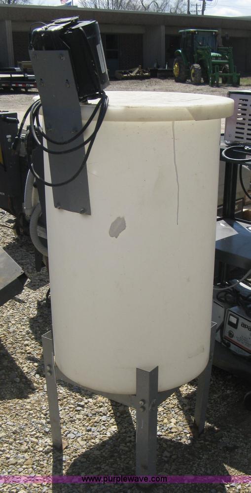 image for item AG9830 Pioneer poly tank paint mixer